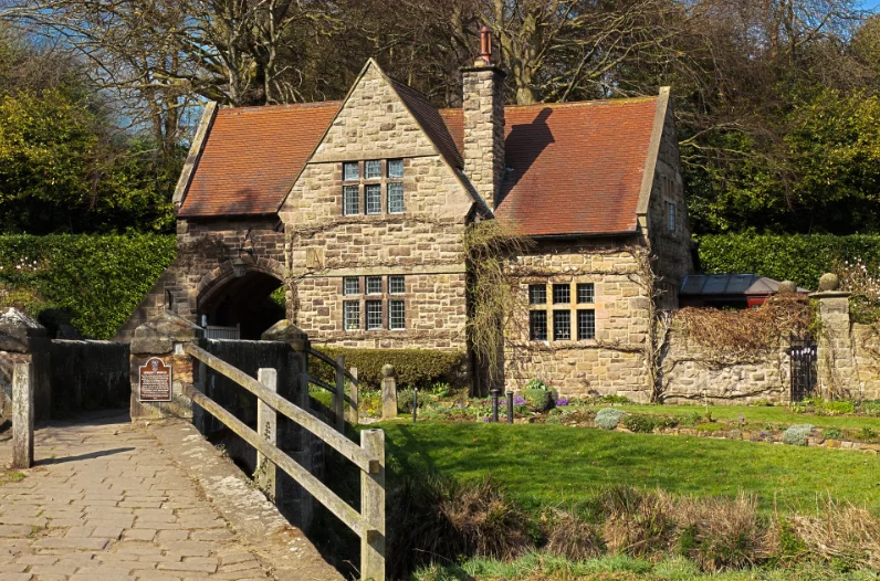 my-home-navigators-cottage-english-style-house